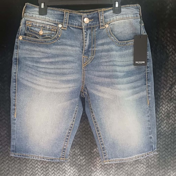 TrueReligion Men's Rocco Big T Flap Relaxed Skinny Denim Blue Shorts Size W32 - Picture 1 of 12